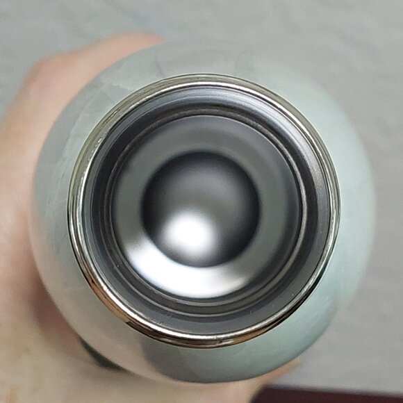 MANNA White Vogue 17 oz Stainless Steel Water Bottle - Picture 6 of 12